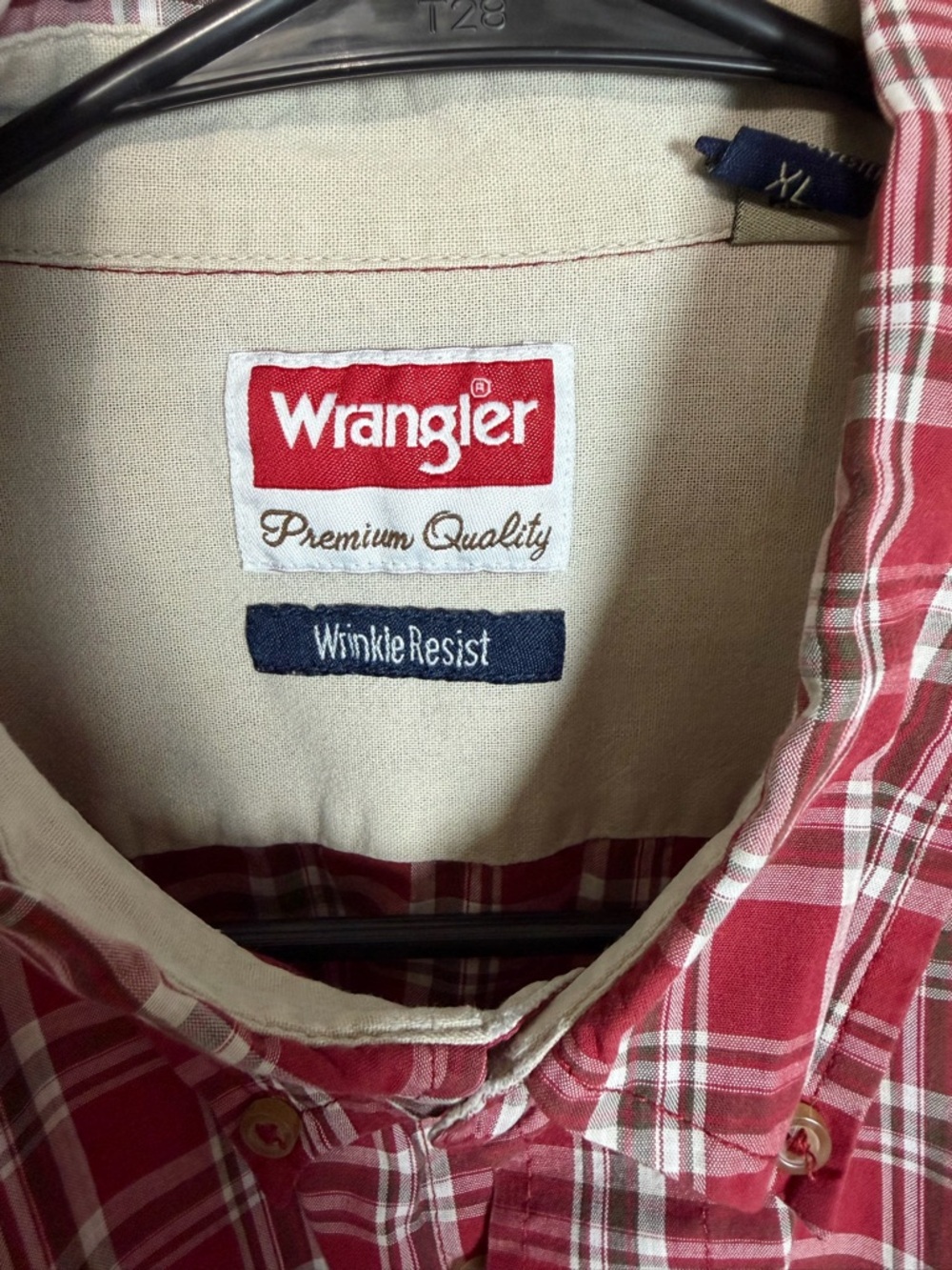 Vintage Wrangler Red and White Plaid Casual Button-Down Shirt